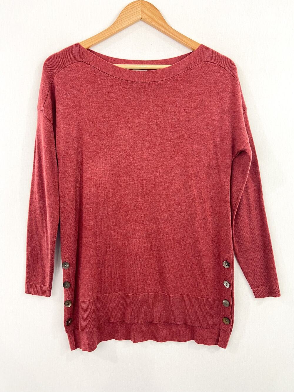 Chico's Red Wide Neck Tunic Top size Small Step Hem Button Accent